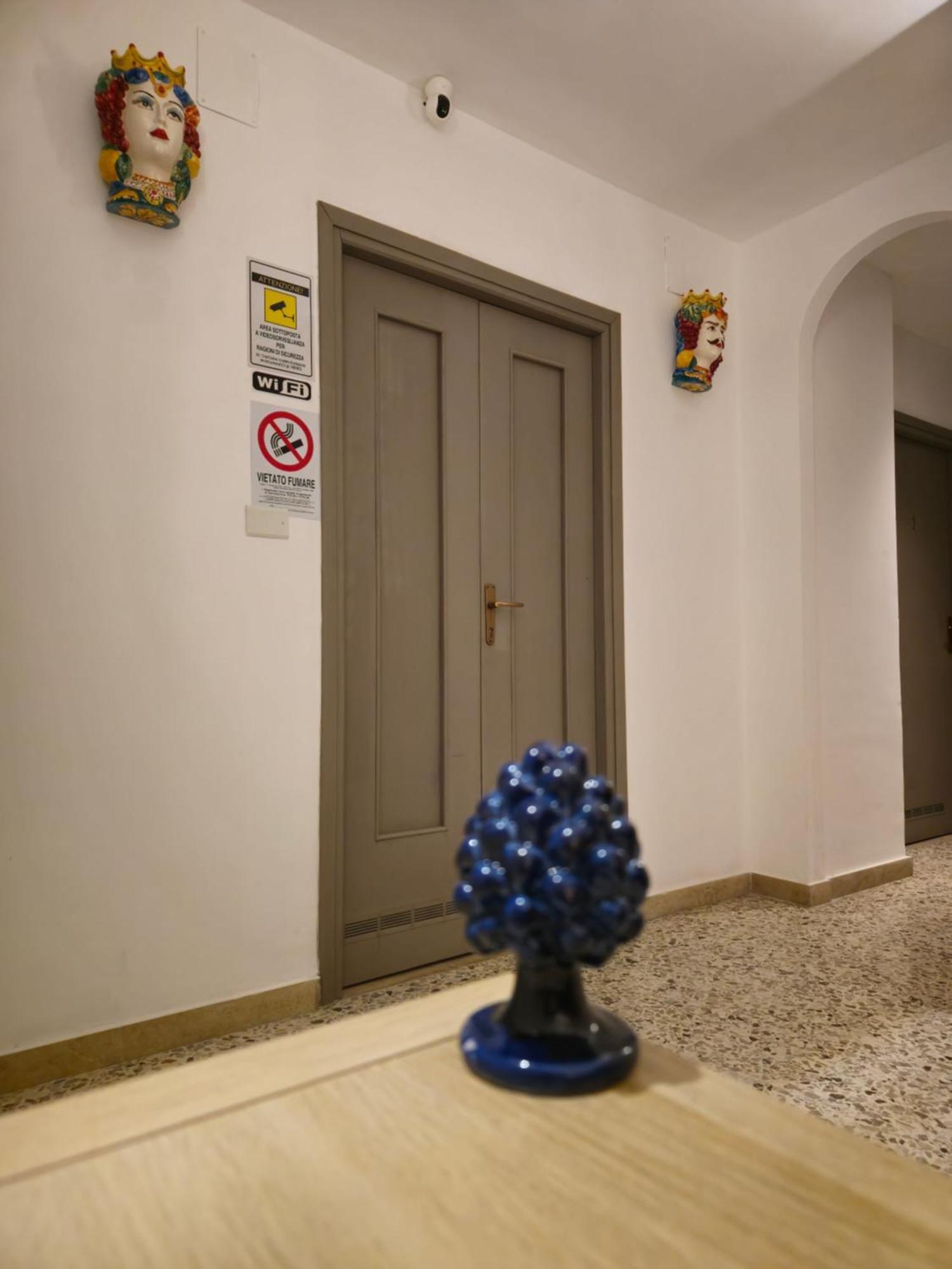 Apartamento Palermo Belmonte Florio Exterior foto